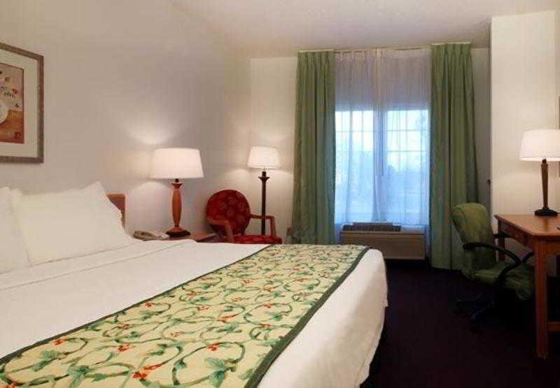 Fairfield Inn And Suites By Marriott Houston The Woodlands Pokoj fotografie